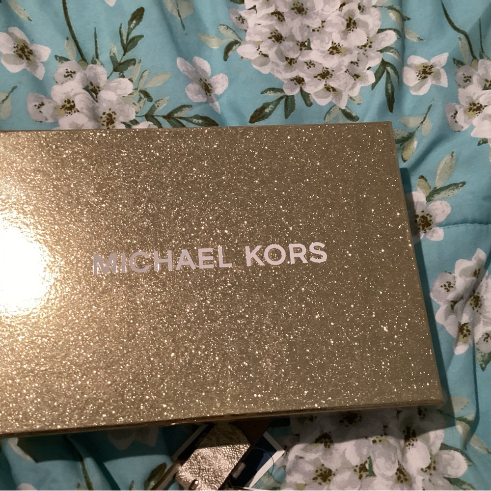 Michael Kors Shimmering Gold Adjustable Belt Bag - Picture 9 of 9